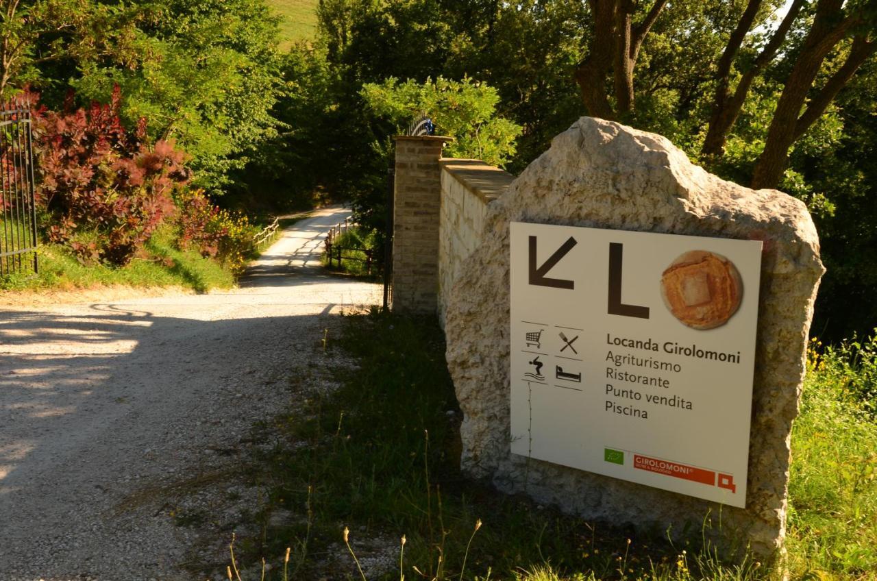 Agriturismo Girolomoni - Locanda Isola del Piano Екстер'єр фото